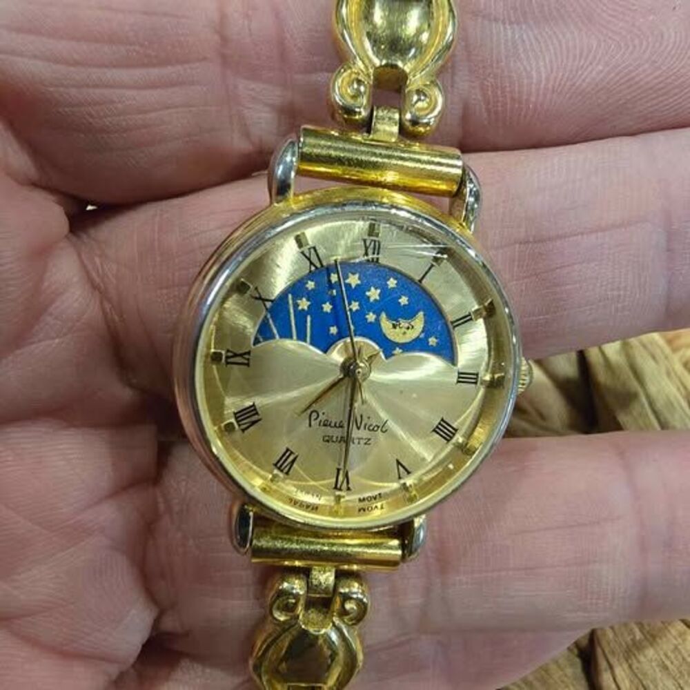Ladies Moon Phase Watch - Picture 6 of 6